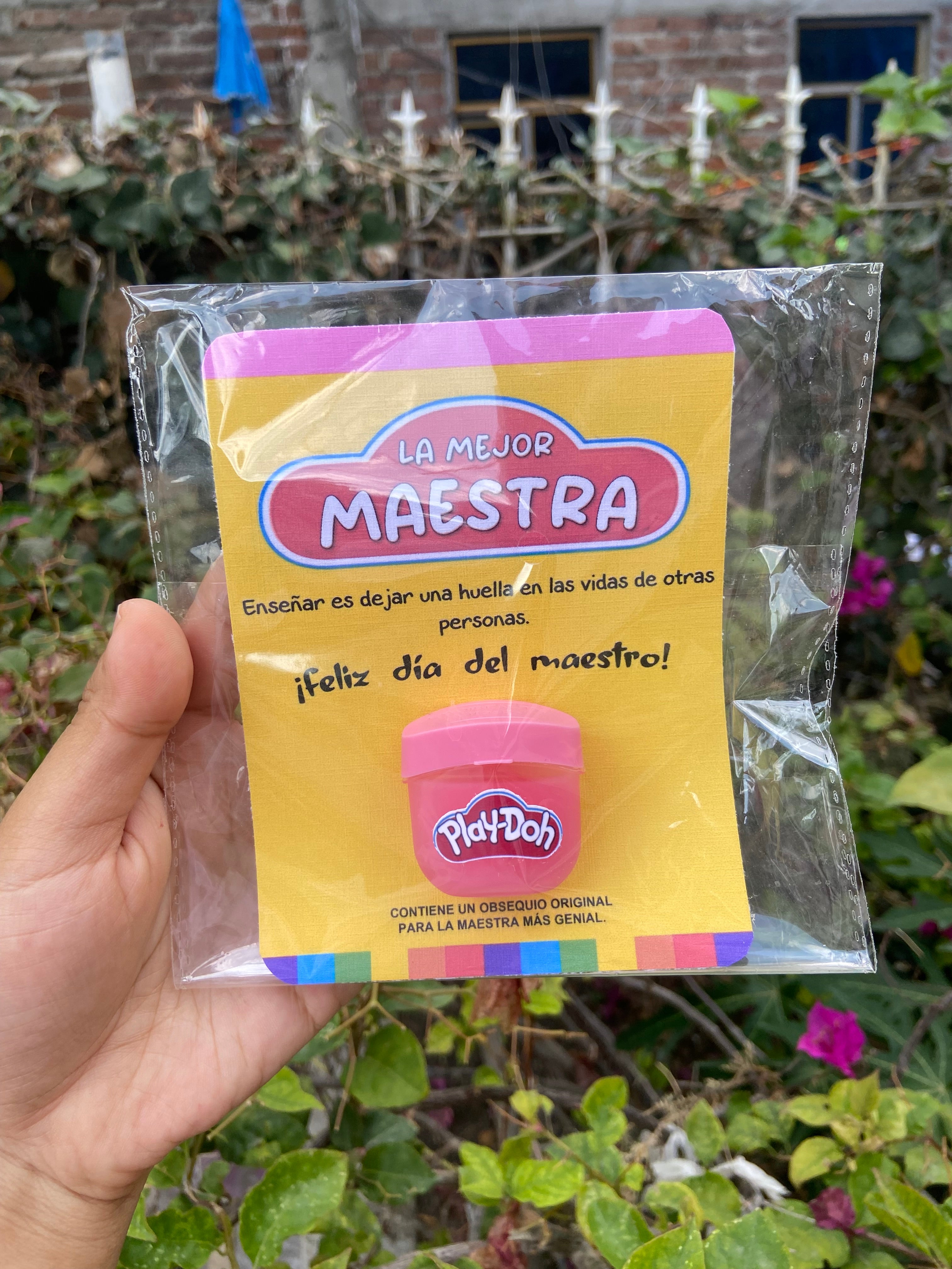 Bálsamo en forma de play-doh